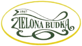 Żółta elipsa zawierająca zielony zarys wstęgi z datą 1947 i zielony napis Zielona Budka ozdobiony zawiniętą zieloną linią
